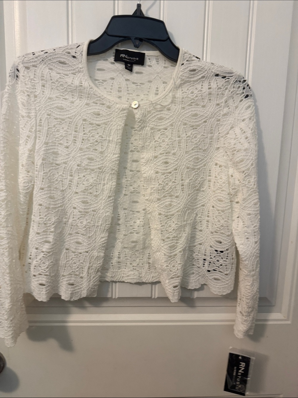 Ronni Nicole White Lace cropped Cardigan